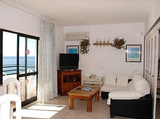 Apartamentos Mediterraneo Нерха Экстерьер фото
