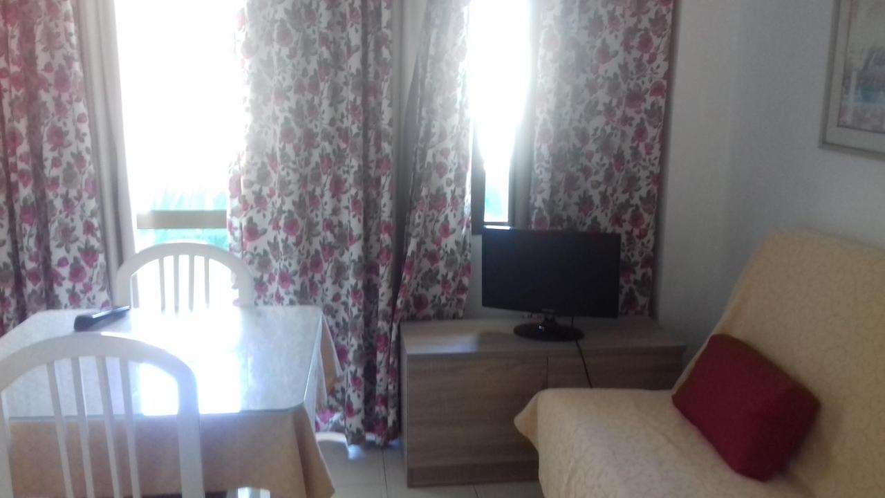 Apartamentos Mediterraneo Нерха Экстерьер фото